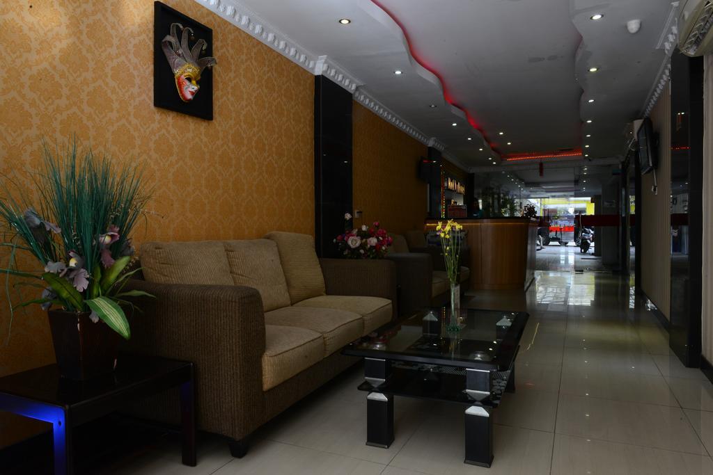 Hotel Rovi Boutique Jakarta Buitenkant foto