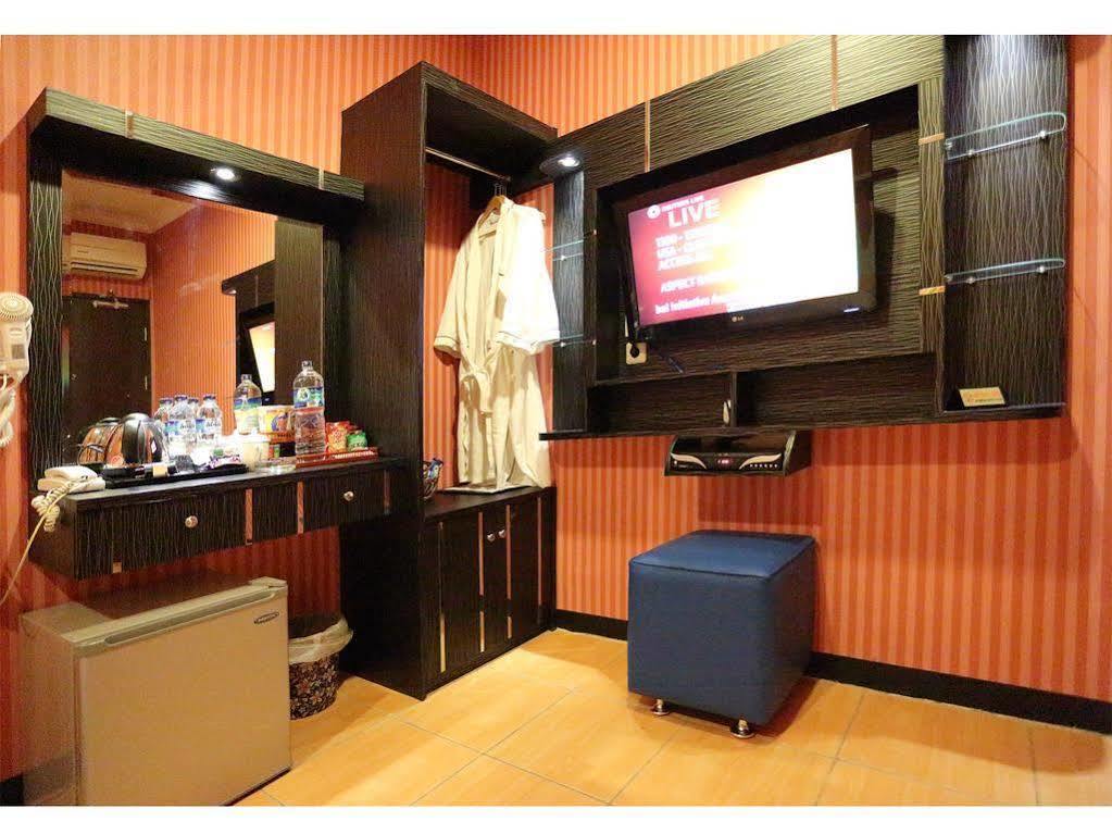 Hotel Rovi Boutique Jakarta Buitenkant foto